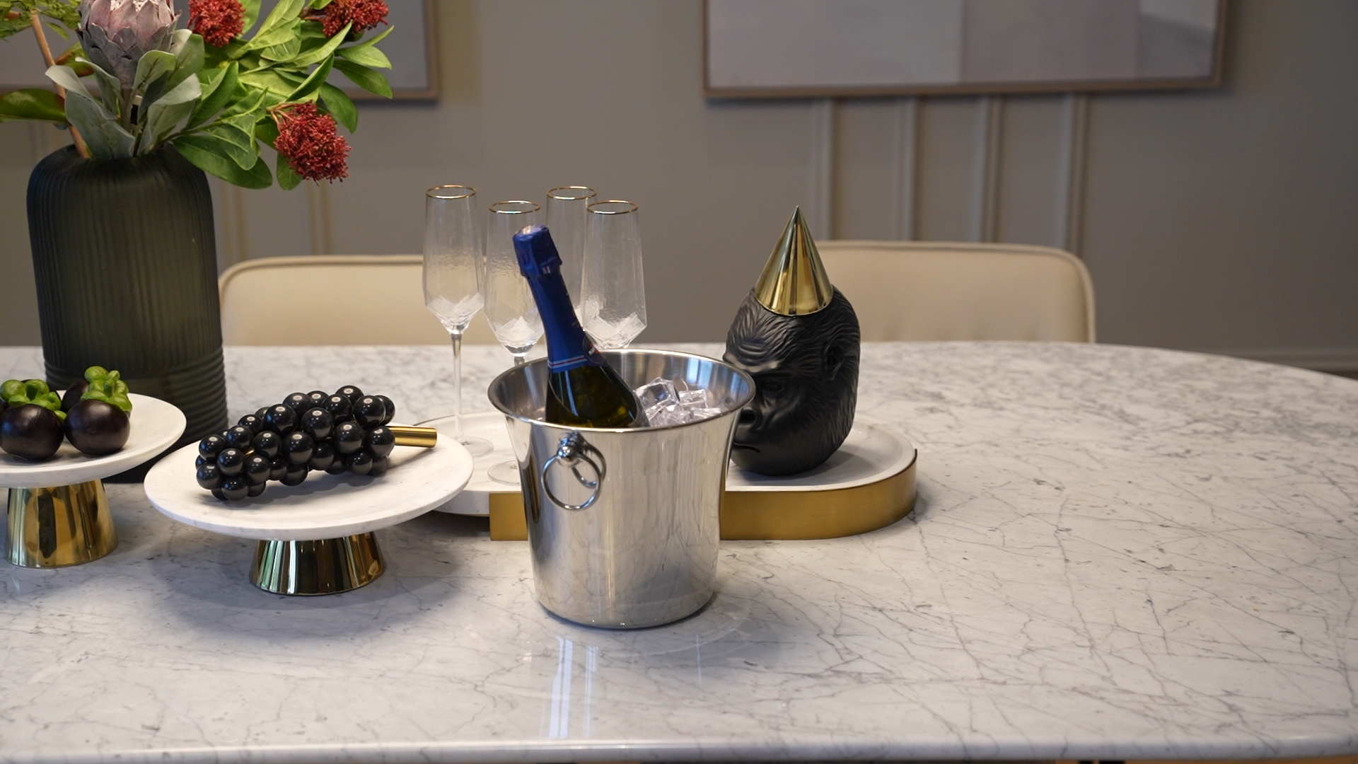 WHite Carara Marble Closeup Casa Di Andi Dubai