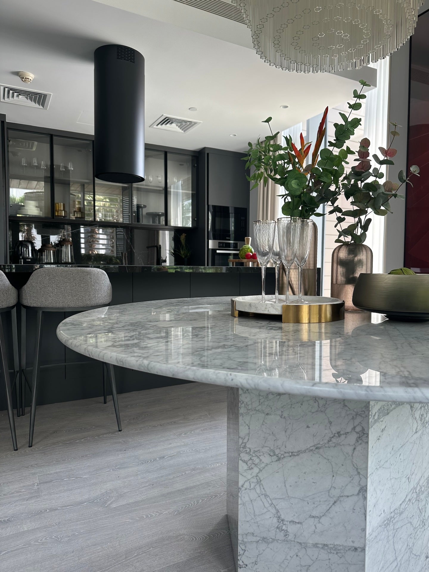 White Carrara Marble Round Dining Table Furniture Dubai Casa Di Andi